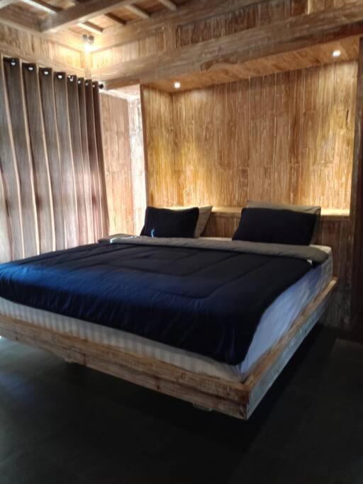 Silir Villa "Your Cozy Home" Матарам Екстериор снимка