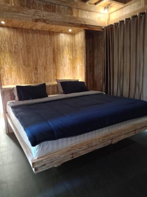 Silir Villa "Your Cozy Home" Матарам Екстериор снимка