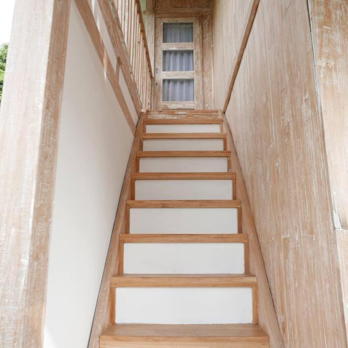 Silir Villa "Your Cozy Home" Матарам Екстериор снимка